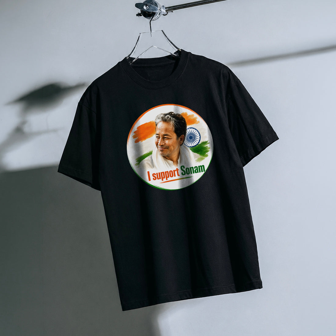 I Support Sonam - T-shirt